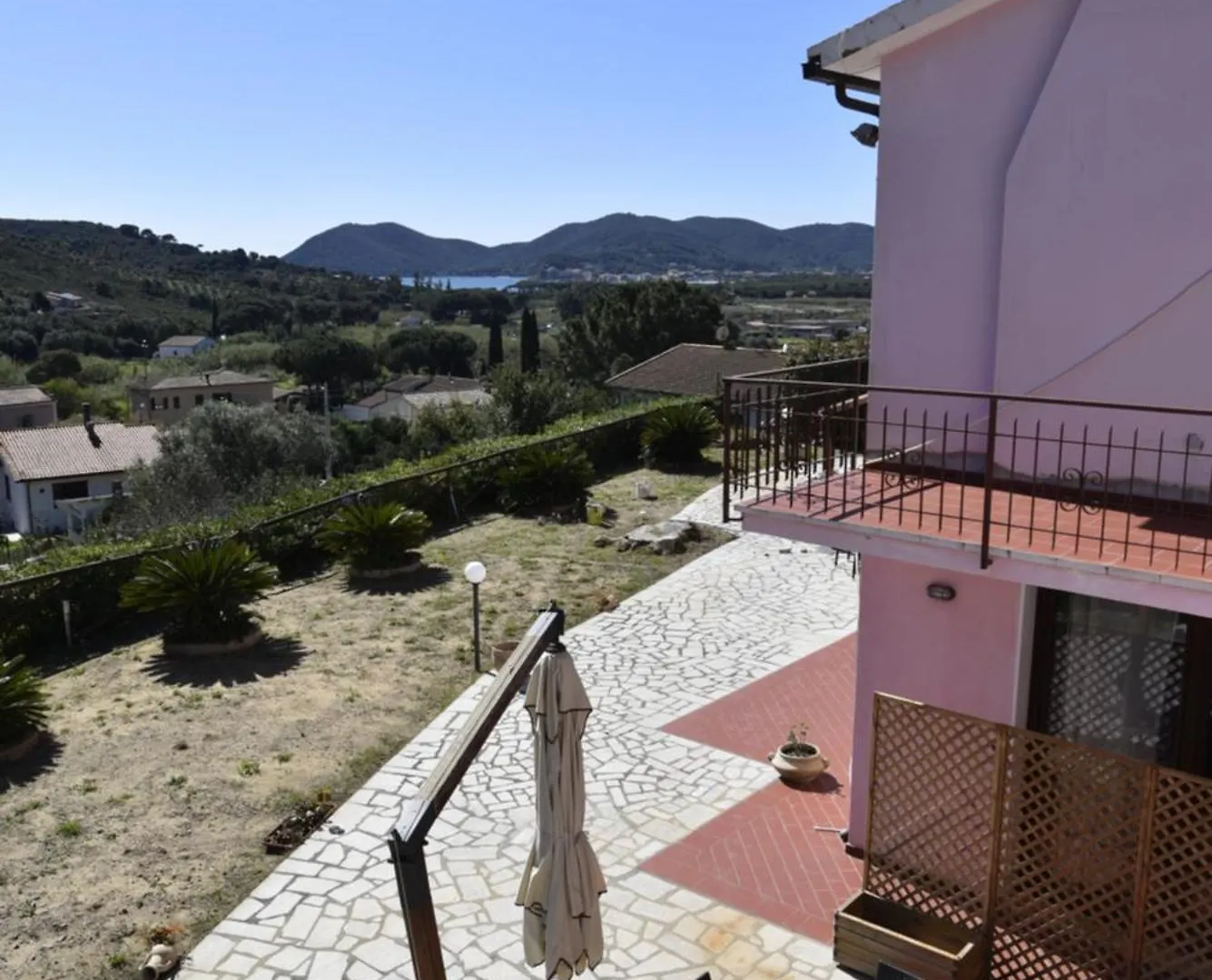 Apartment Complesso Mediterraneo - Posizione Panoramica Con Spazi Esterni, Clima E Posti Auto Literno