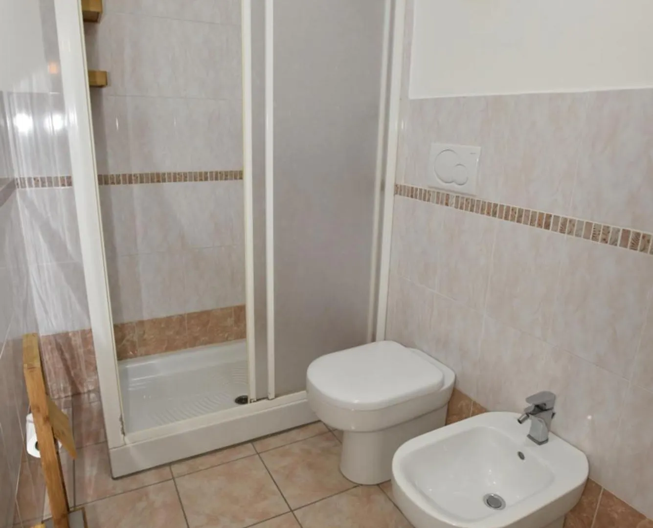 Complesso Mediterraneo - Posizione Panoramica Con Spazi Esterni, Clima E Posti Auto Literno Apartment