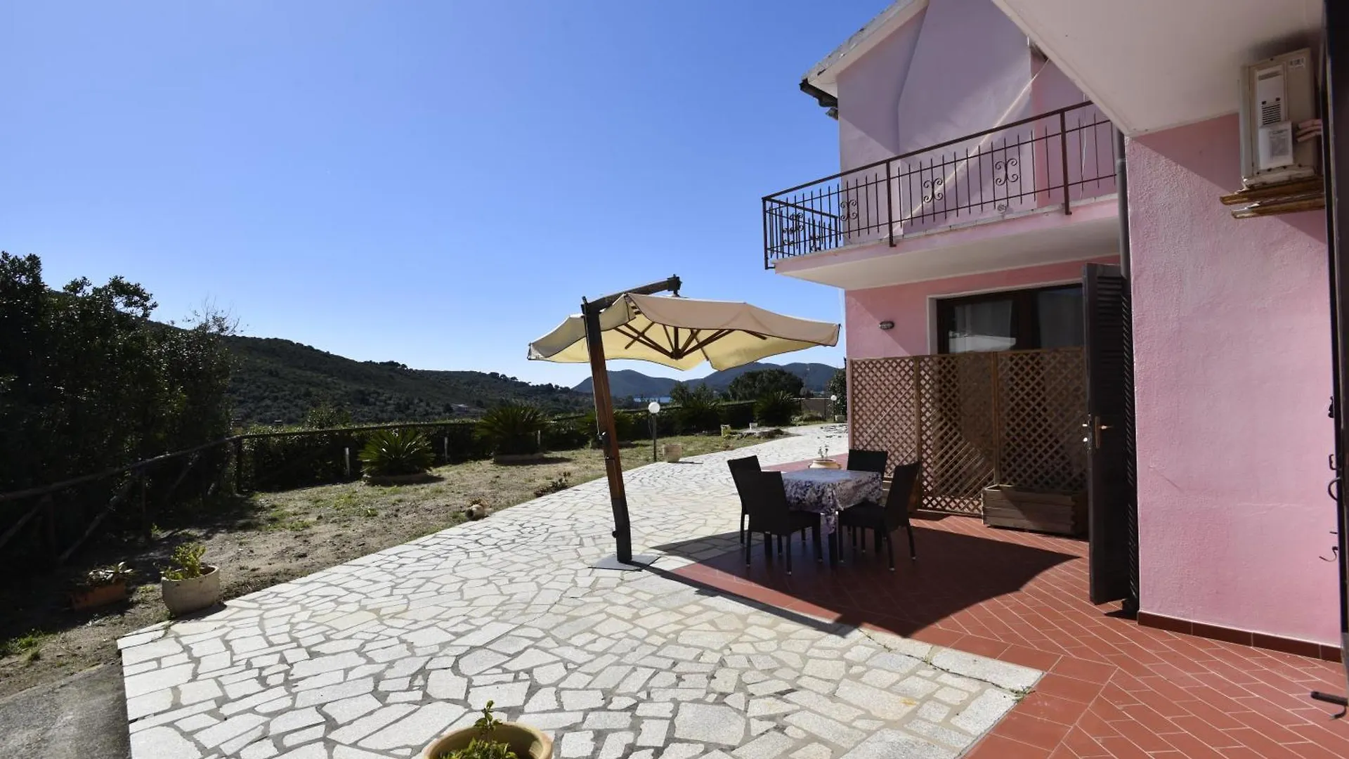 Complesso Mediterraneo - Posizione Panoramica Con Spazi Esterni, Clima E Posti Auto Literno İtalya